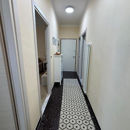 New Apartment Next To The Sea บอร์ดิเกรา ภายนอก รูปภาพ